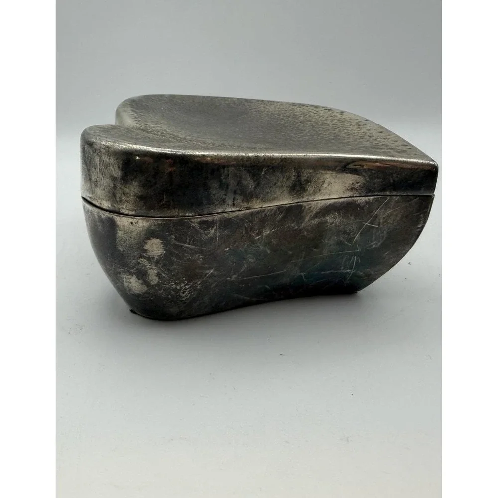 Vintage Heart Trinket Box Silver Tone Metal‎ Jewelry Keepsake Patina